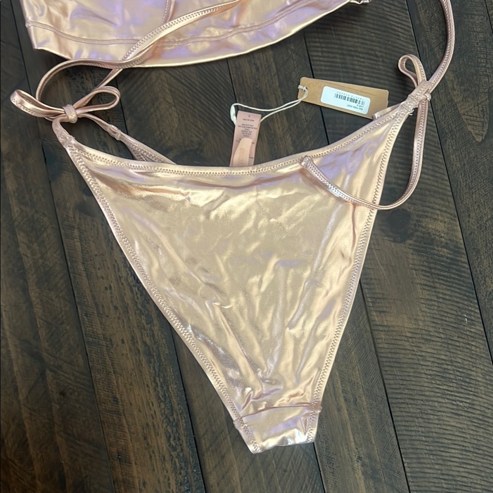 Skims Metalic Swim Set - Picture 6 of 6